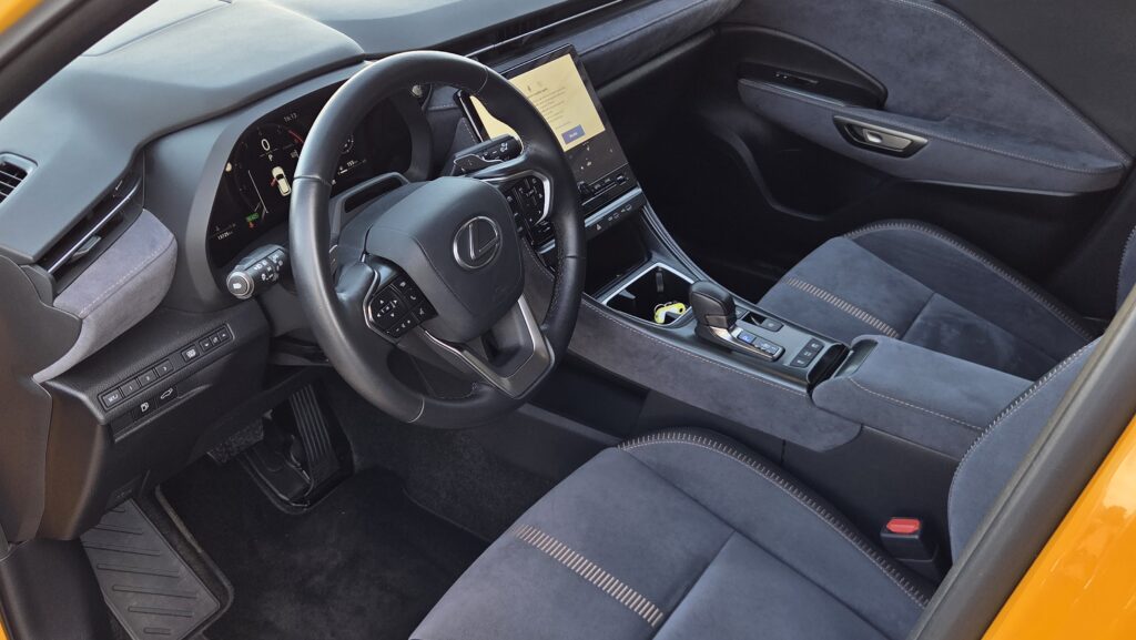Lexus LBX - photo 5