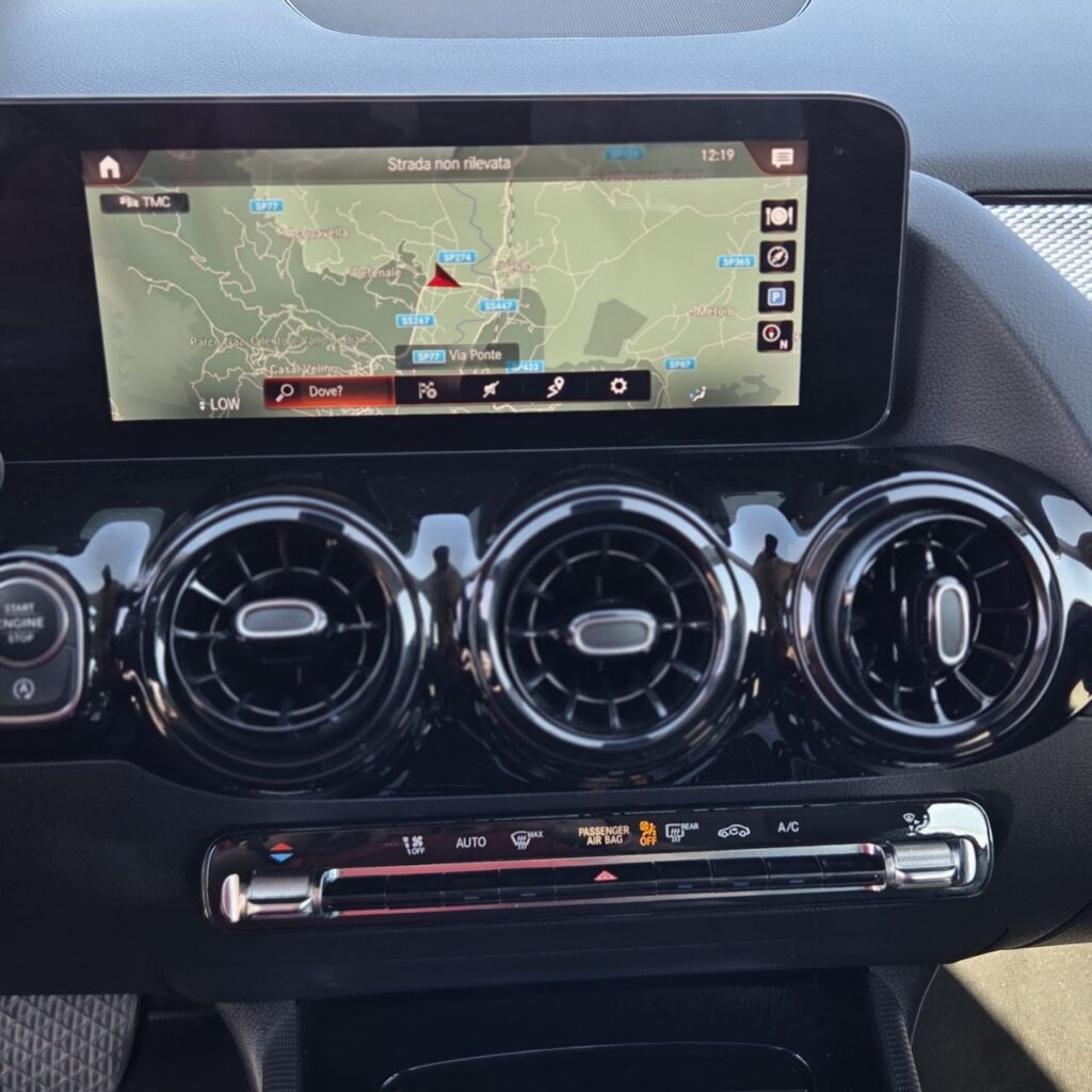 Mercedes GLA - foto 8