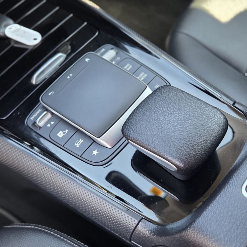 Mercedes GLA - foto 9