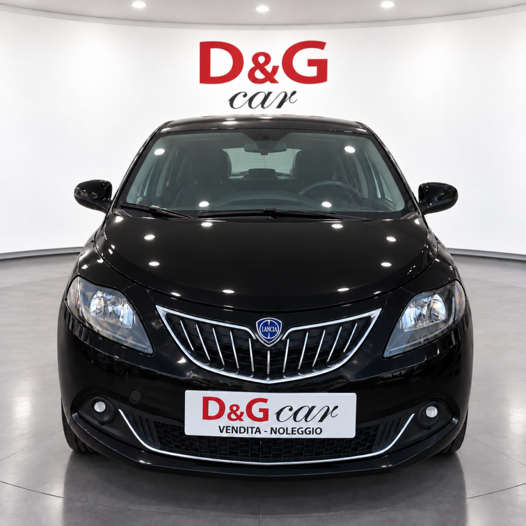 Lancia Ypsilon Black - photo 4